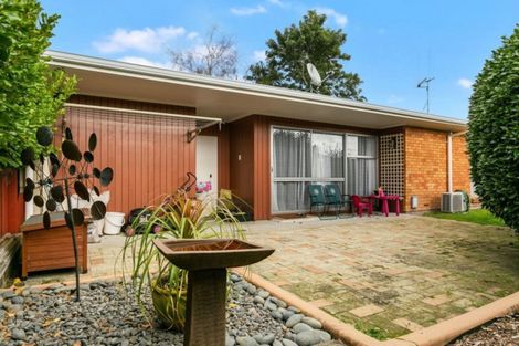 Photo of property in 5a Clare Street, Cambridge, 3434