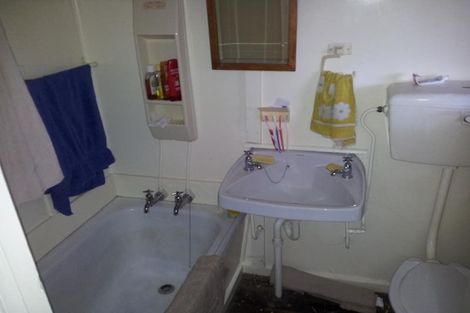 Photo of property in 35a Hicks Crescent, Waikanae Beach, Waikanae, 5036