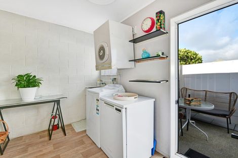 Photo of property in 96c Lakeside Drive, Orewa, 0931