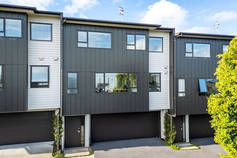 Photo of property in 4b Fowler Street, Northcote, Auckland, 0627