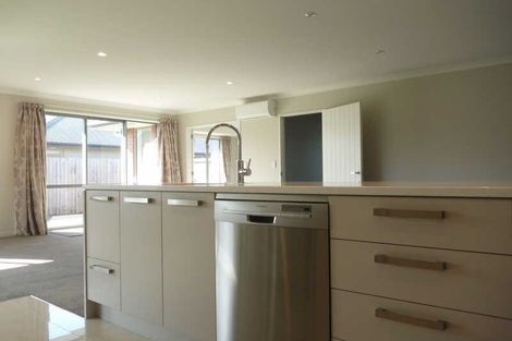 Photo of property in 73 Mcmahon Drive, Aidanfield, Christchurch, 8025