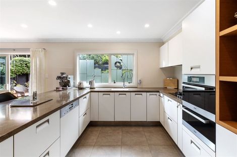 Photo of property in 20 Schopolo Place, Schnapper Rock, Auckland, 0632