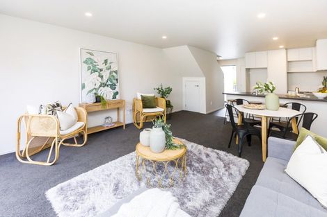 Photo of property in 1115a High Street, Taita, Lower Hutt, 5011