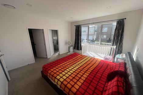 Photo of property in 31 Sunshine Boulevard, Sunnyvale, Auckland, 0612