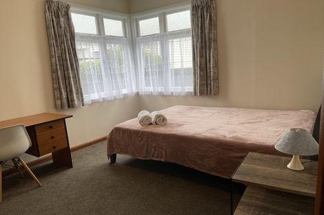 Photo of property in 1-3 Terrace Street, Roslyn, Palmerston North, 4414