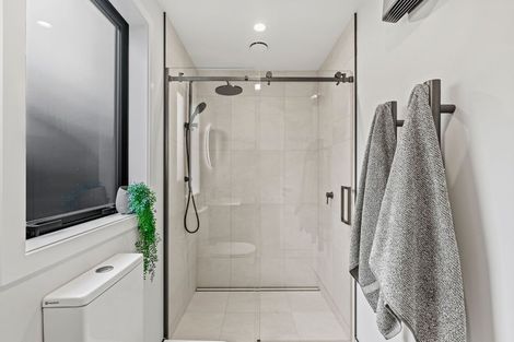 Photo of property in 2/123 Kennedys Bush Road, Halswell, Christchurch, 8025
