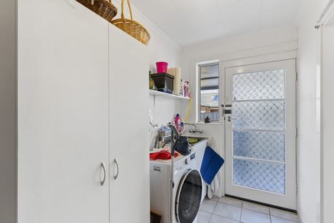 Photo of property in 34 Centreway Road, Orewa, 0931