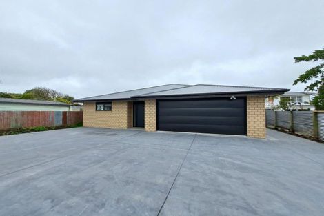 Photo of property in 7 Egmont Street, Hawera, 4610
