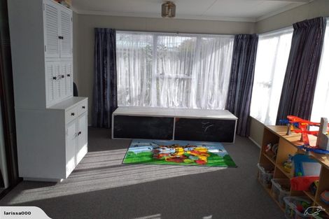 Photo of property in 32 Burton Avenue, Whanganui East, Whanganui, 4500