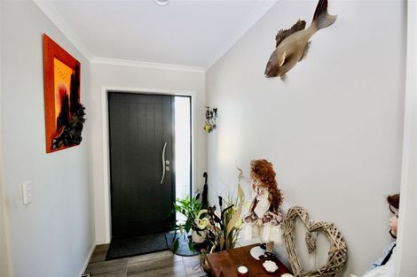 Photo of property in 20 Aquila Drive, Whitianga, 3510