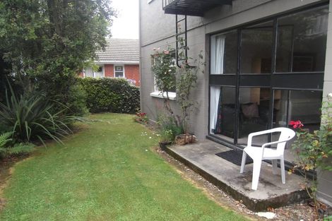 Photo of property in 2/19 Haddon Place, Dunedin Central, Dunedin, 9016