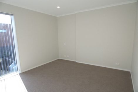 Photo of property in 32 Wallace Road, Hobsonville, Auckland, 0616