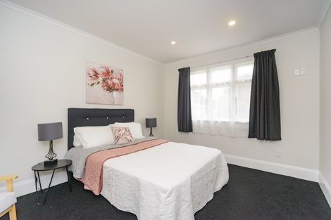 Photo of property in 11 Shamrock Street, Takaro, Palmerston North, 4412