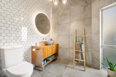 Photo of property in 240 Peninsula Road, Kawarau Falls, Queenstown, 9300