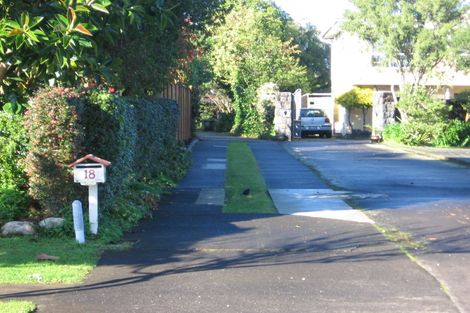 Photo of property in 18 Fielding Crescent, Farm Cove, Auckland, 2012