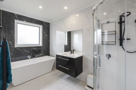 Photo of property in 9 Bridford Way, Paraparaumu, 5032