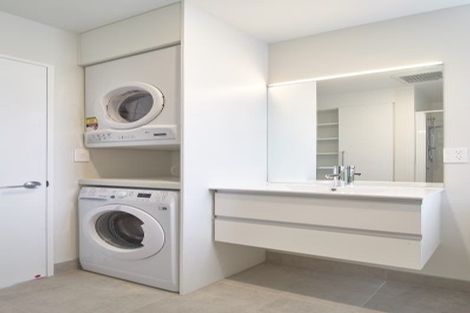 Photo of property in Riverena Flats, 377 Barbadoes Street, Christchurch Central, Christchurch, 8011