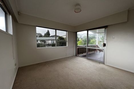 Photo of property in 29 Knightsbridge Drive, Forrest Hill, Auckland, 0620