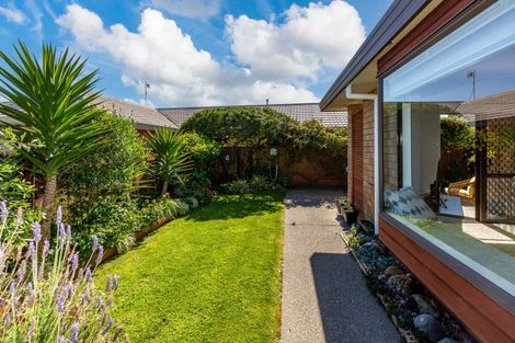 Photo of property in 94 Cedar Drive, Paraparaumu Beach, Paraparaumu, 5032