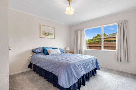 Photo of property in 24 Webb Place, Taradale, Napier, 4112
