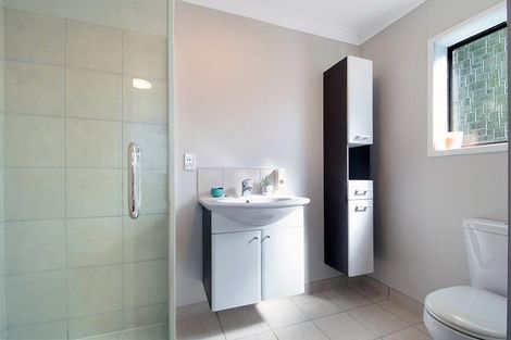 Photo of property in 17 Palomino Drive, Henderson, Auckland, 0612