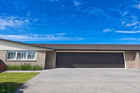 Photo of property in Waterview Estate, 84/4 Greystone Place, Omokoroa, 3114