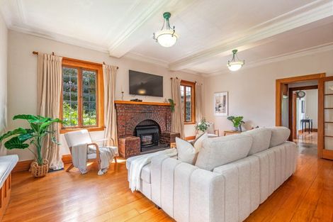 Photo of property in 10 Saint Johns Avenue, Palmerston North, 4414