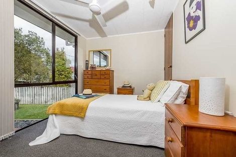 Photo of property in 30 Caribbean Drive, Unsworth Heights, Auckland, 0632