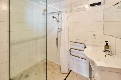 Photo of property in 79 Frobisher Street, Island Bay, Wellington, 6023