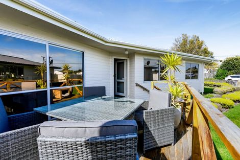 Photo of property in 1 Antonia Place, Bell Block, New Plymouth, 4312