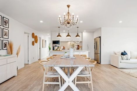 Photo of property in 24 Woodridge Drive, Stanmore Bay, Whangaparaoa, 0932