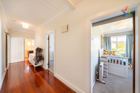 Photo of property in 7 Vincent Street, Waterloo, Lower Hutt, 5011