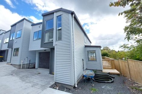 Photo of property in 7/11 Celeste Place, Totara Vale, Auckland, 0627