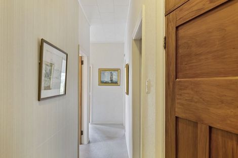 Photo of property in 8 Aplin Terrace, Ngaio, Wellington, 6035