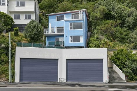 Photo of property in 516 Marine Drive, Sunshine Bay, Lower Hutt, 5013