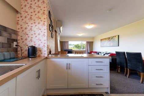 Photo of property in 14 Wattle Grove, Maungaraki, Lower Hutt, 5010