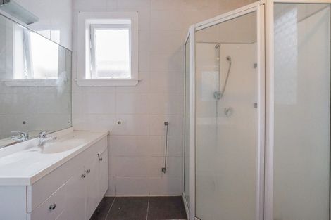 Photo of property in 1/16 Opaheke Road, Papakura, 2110
