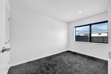 Photo of property in 12a Hamlet Street, Stratford, 4332