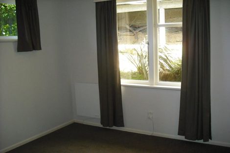 Photo of property in 19a Huntingdon Street, Northland, Wellington, 6012