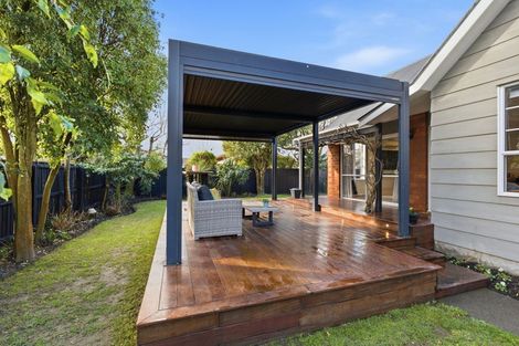 Photo of property in 7 Calbreath Place, Russley, Christchurch, 8042