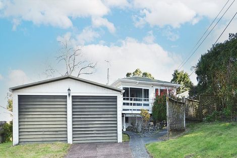 Photo of property in 52 Beaubank Road, Kelston, Auckland, 0602