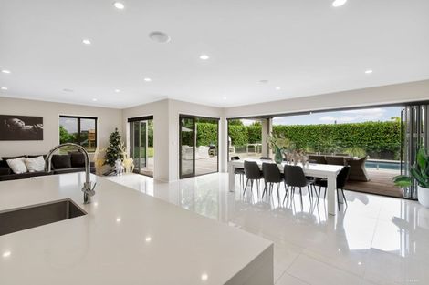 Photo of property in 3 Armstrong Way, Waiuku, 2123