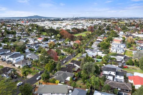 Photo of property in 46 Normanton Street, Glenfield, Auckland, 0629