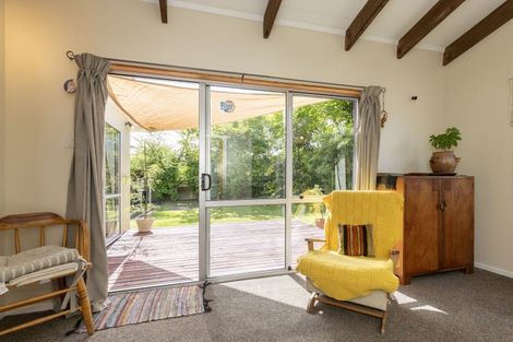 Photo of property in 67 Te Moana Road, Waikanae Beach, Waikanae, 5036