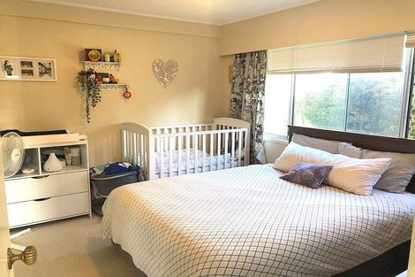 Photo of property in 2/62 Kitchener Road, Milford, Auckland, 0620