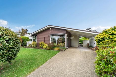 Photo of property in 9 Catalina Crescent, Forrest Hill, Auckland, 0620