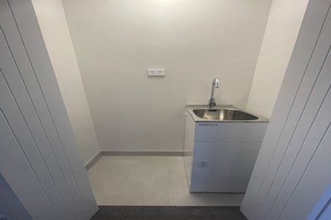 Photo of property in 6 Hamlin Road, Mount Wellington, Auckland, 1060