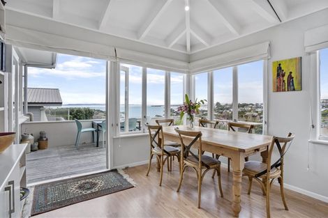Photo of property in 1/5 Colmar Road, Mellons Bay, Auckland, 2014