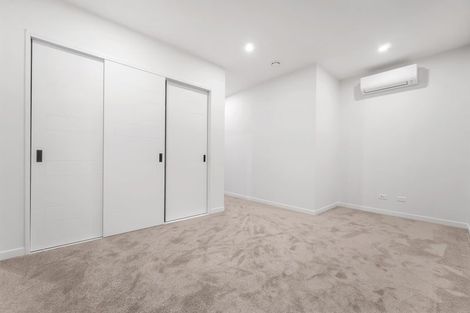 Photo of property in 14 Puihi Crescent, Massey, 0614
