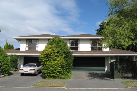 Photo of property in 2 Ringwood Place, Avonhead, Christchurch, 8042